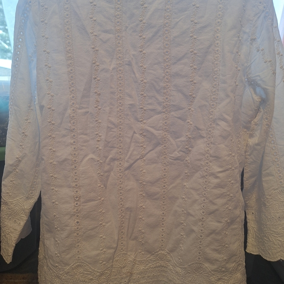 Charter Club Cream Blouse with Textured Design - Picture 6 of 8